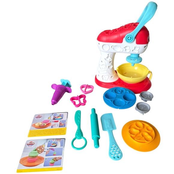 PLAY-DOH Kitchen Creations Spinning Treats Mixer Baking Cooking Toys w/ BONUS - Picture 8 of 8